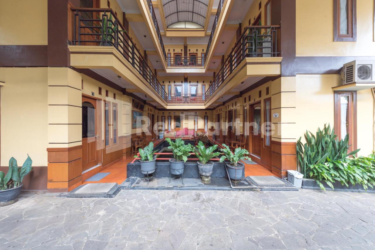 Orange Home Syariah Sukajadi Бандунг Екстериор снимка