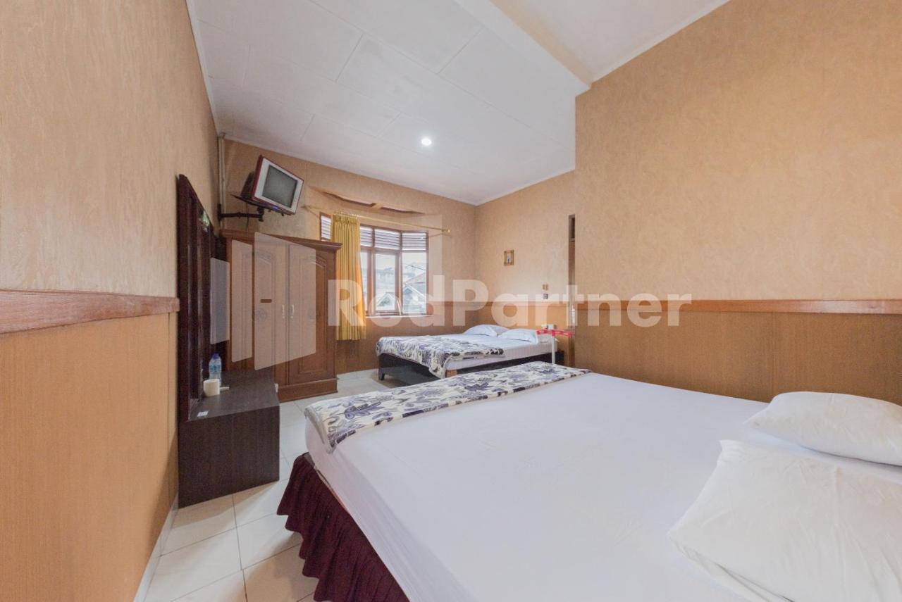 Orange Home Syariah Sukajadi Бандунг Екстериор снимка