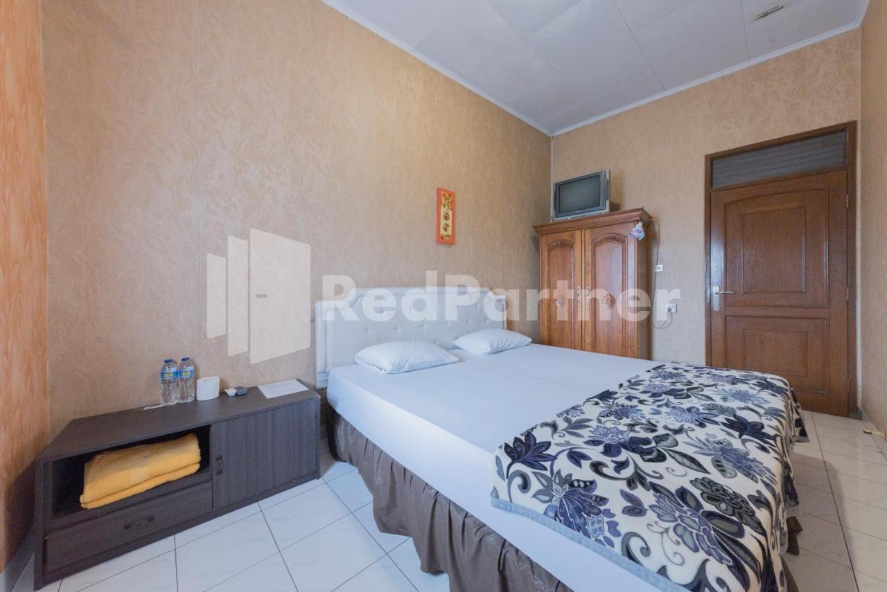 Orange Home Syariah Sukajadi Бандунг Екстериор снимка