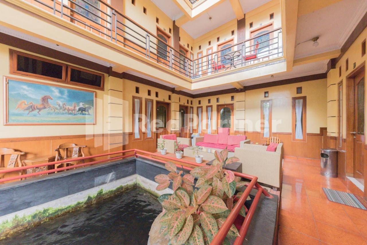 Orange Home Syariah Sukajadi Бандунг Екстериор снимка