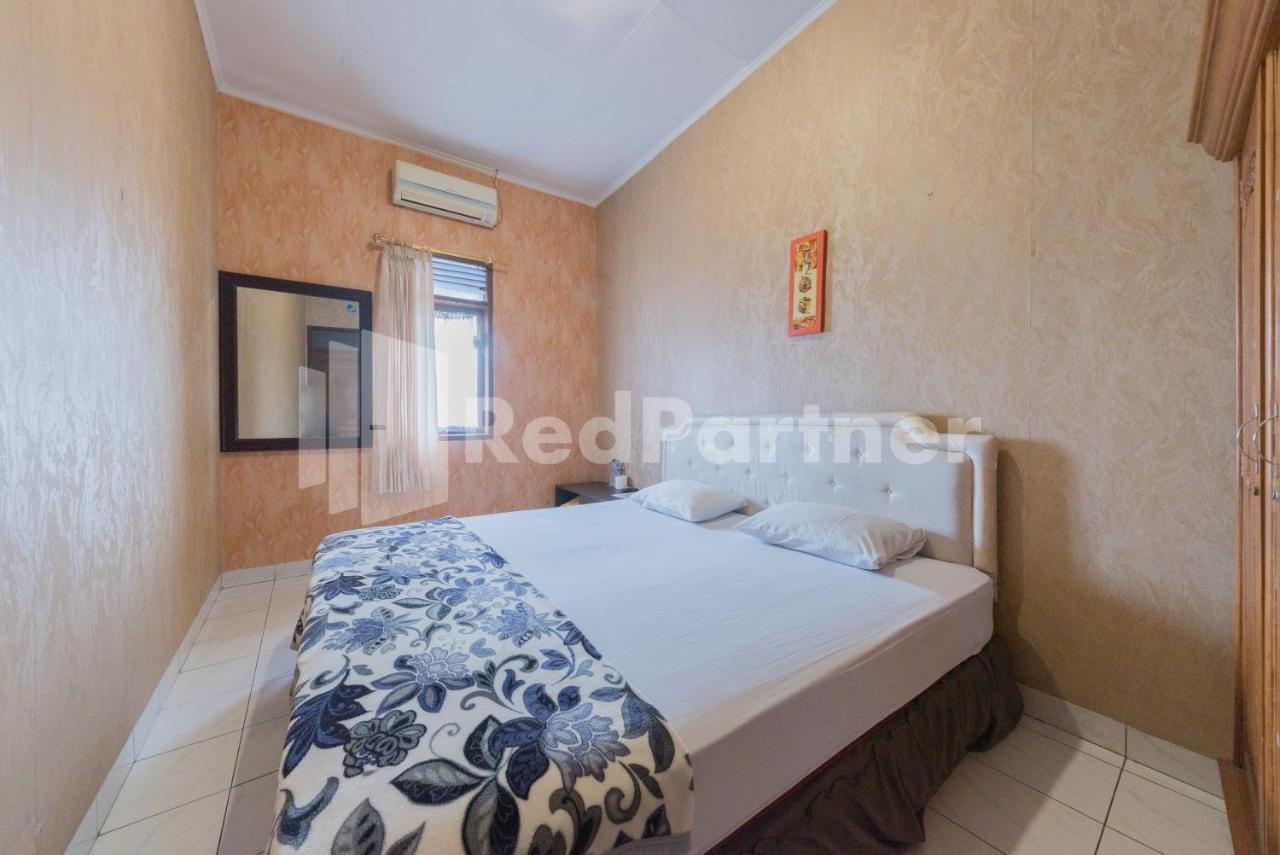 Orange Home Syariah Sukajadi Бандунг Екстериор снимка