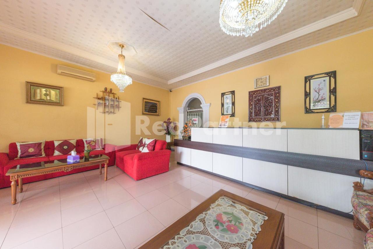 Orange Home Syariah Sukajadi Бандунг Екстериор снимка